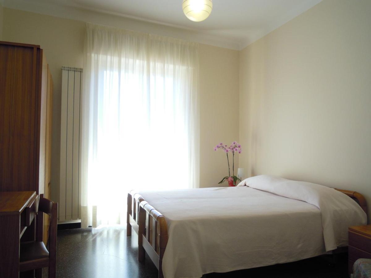 Genovese Villa Elena Appartamenti Varazze Εξωτερικό φωτογραφία