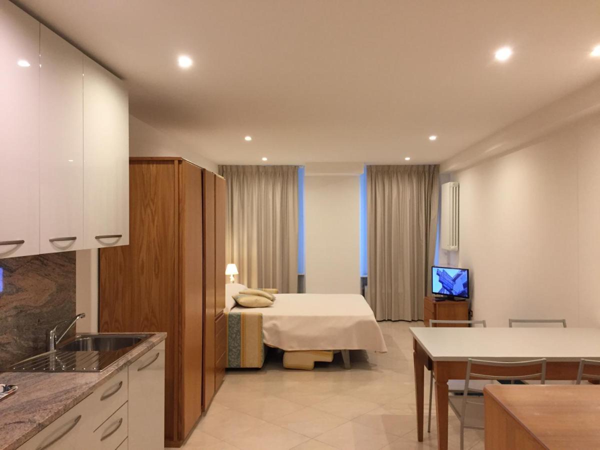 Genovese Villa Elena Appartamenti Varazze Εξωτερικό φωτογραφία
